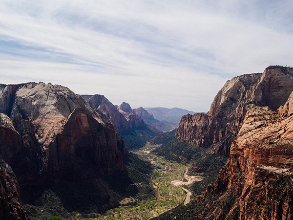 恩施大峽谷、土司城、石門河、女兒城、土家歌舞表演、汽車三日游