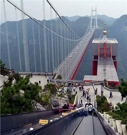 鳳凰古城、晚會(huì)、下游沱江泛舟兩日游