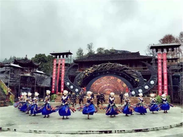 貴州-黃果樹(shù)瀑布、荔波大小七孔、西江千戶苗寨5日游