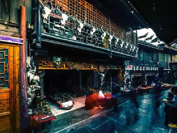 湘西芙蓉鎮(zhèn)、紅石林（坐龍峽、酉水畫廊）高品質(zhì)汽車2日游