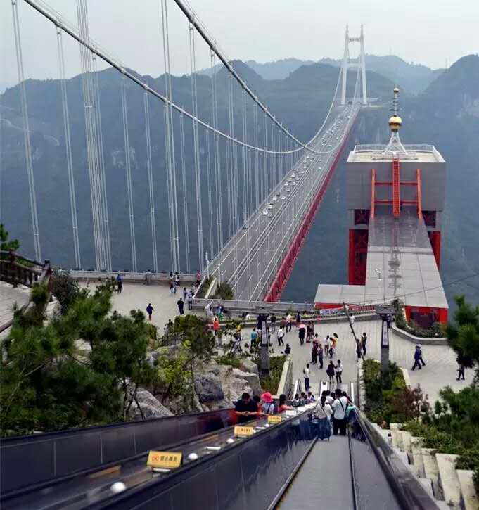 鳳凰古城、晚會、下游沱江泛舟兩日游