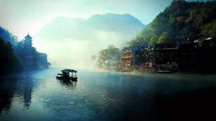 神秘湘西、鳳凰九景汽車兩日游