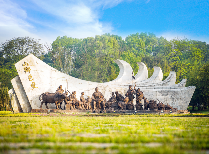 清溪村、天意木國景區(qū)、明清古巷、市博物館、胡林翼故居二日游